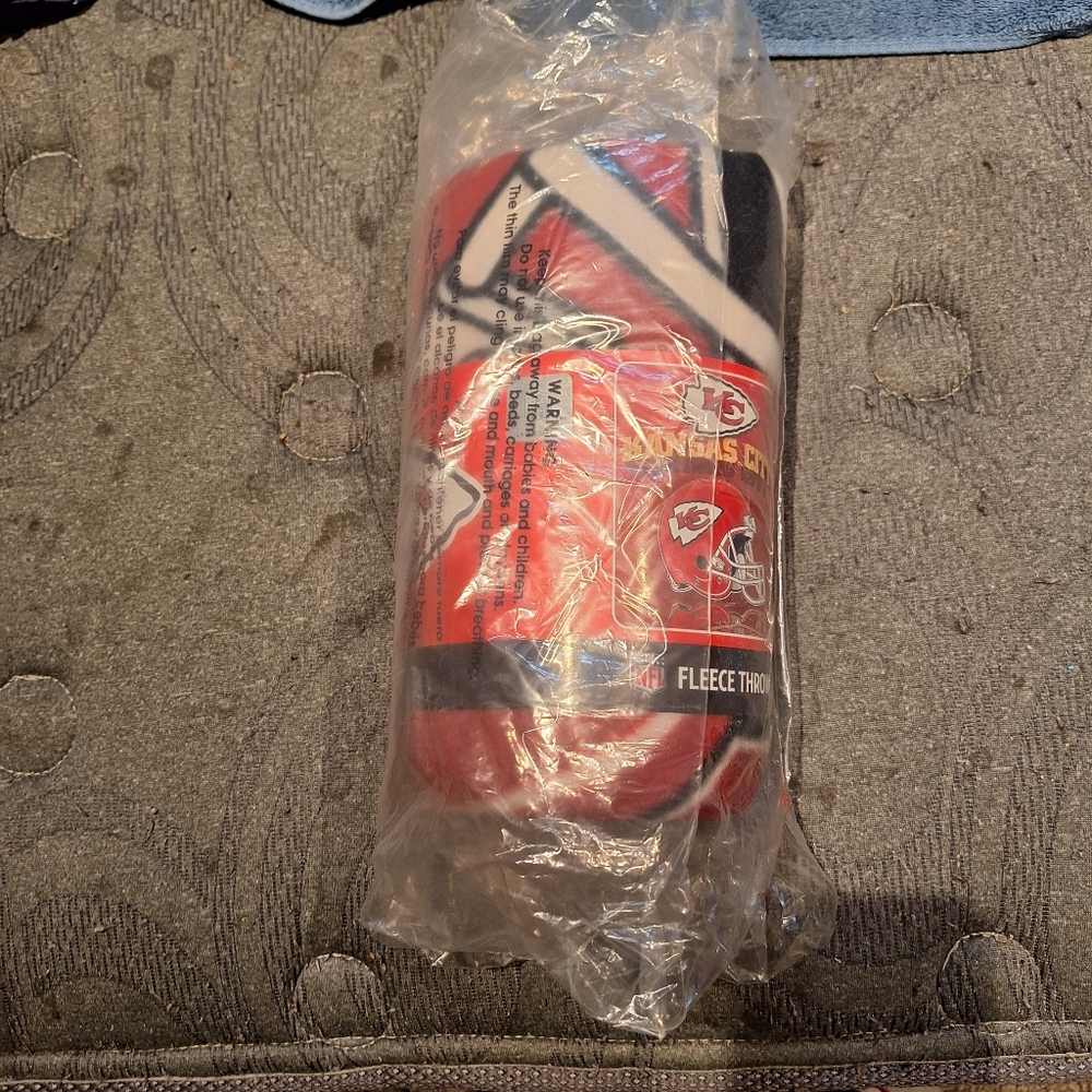 Nfl kc throw blanket